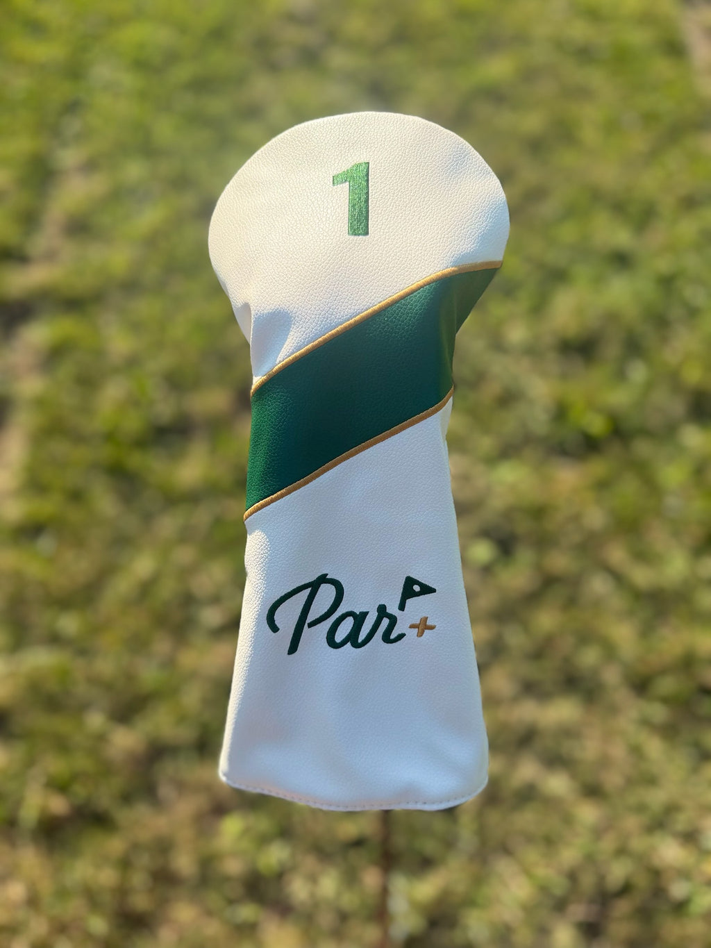 Par+ Classic Golf Driver Headcover – White & Green