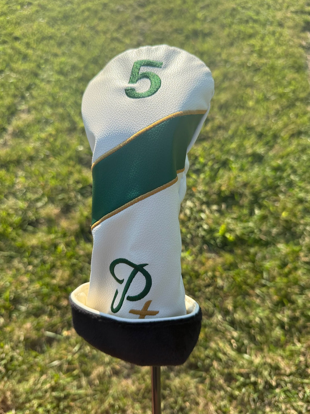 Par+ Classic Golf 5-Wood Headcover – White & Green