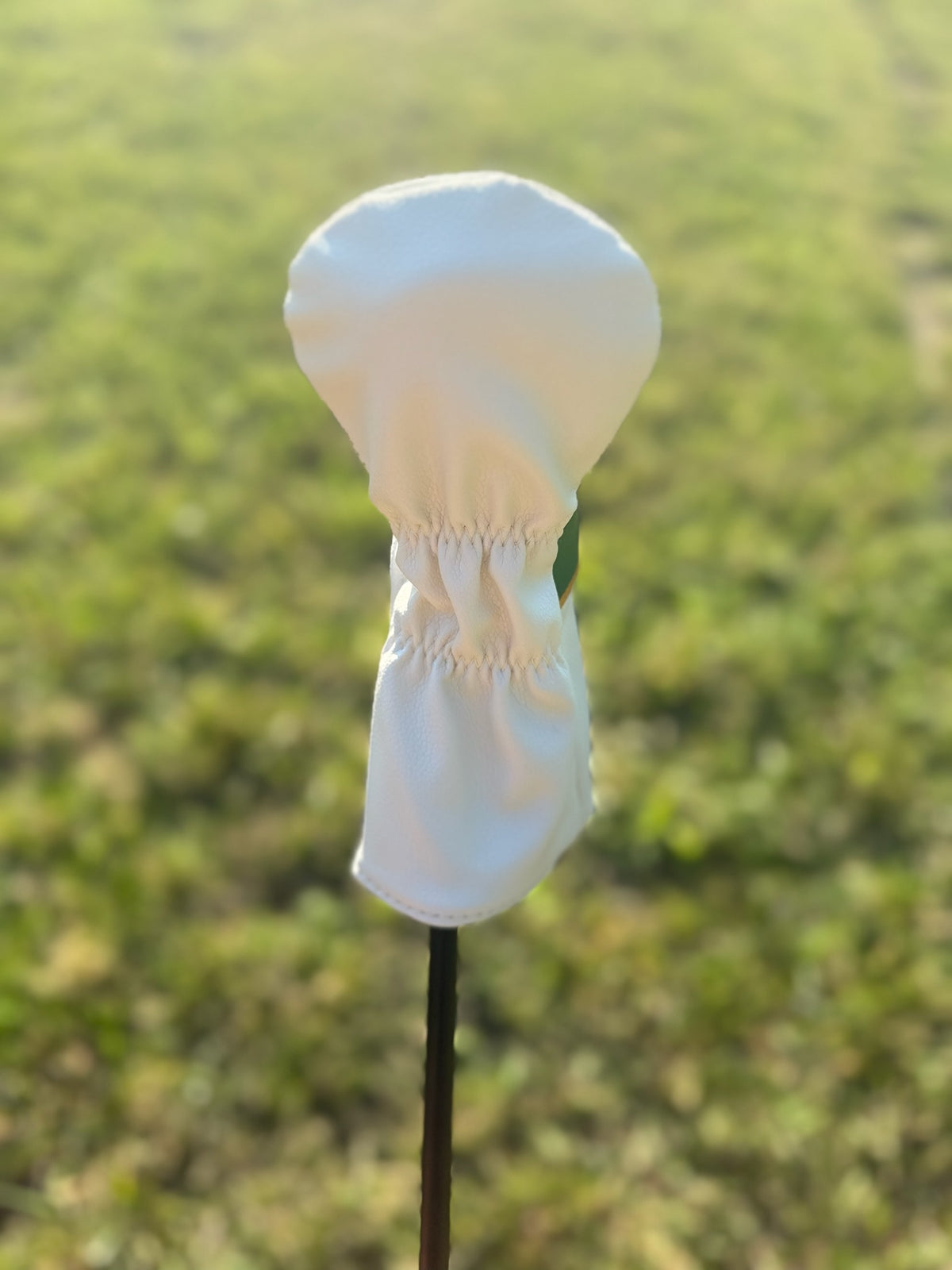 Par+ Classic Golf Hybrid Headcover – White & Green